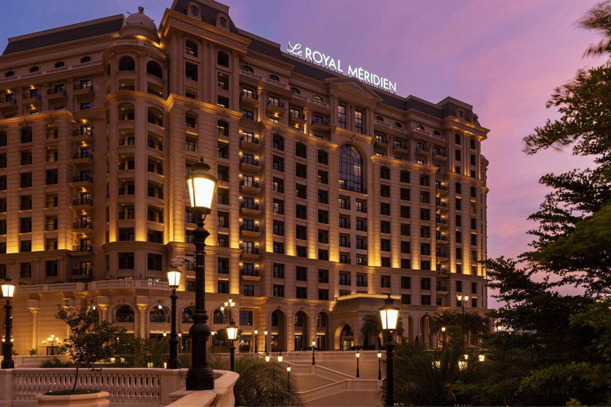 Le Royal Meridien Doha Hotel Exterior photo